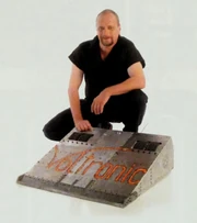 Stephen Felk with Voltronic during Season 4.0.