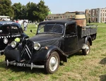 Citroƫn Traction Avant.jpg (183 KB) A Citroƫn Traction Avant converted for use as a pickup, similar to a model used in Battlefield V