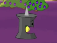 -D 1632.jpeg (228 KB) Pin eating a yellow tomato