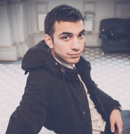 TOAmV9X2bY