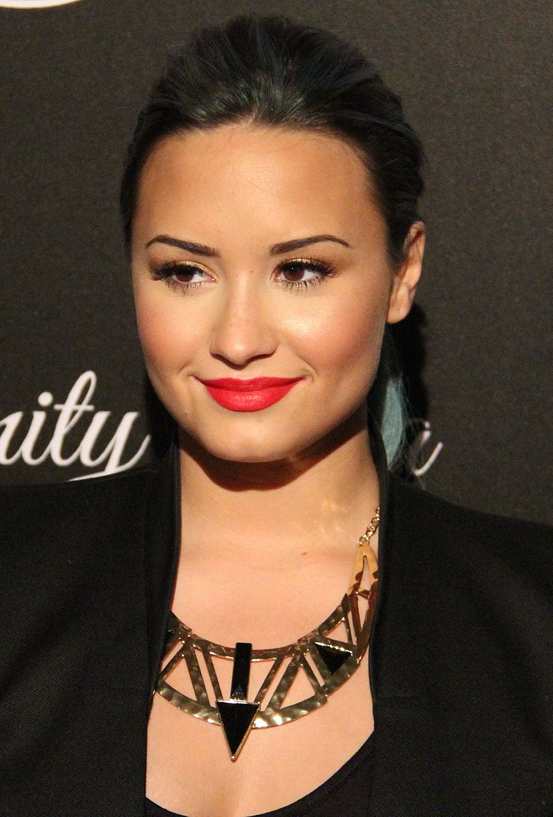 Two Pieces, Demi Lovato Wiki