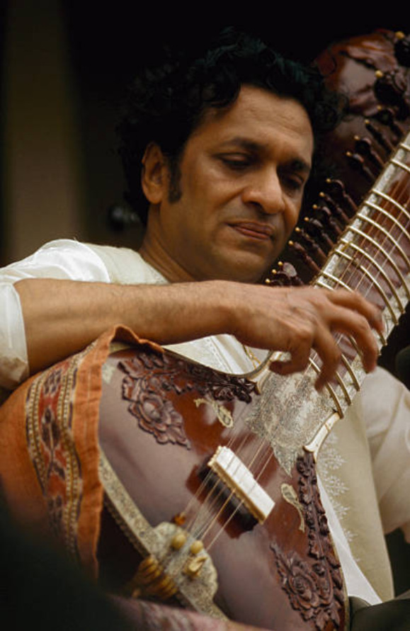Pandit Ravi Shankar Meets George Harrison – Svasa Shop