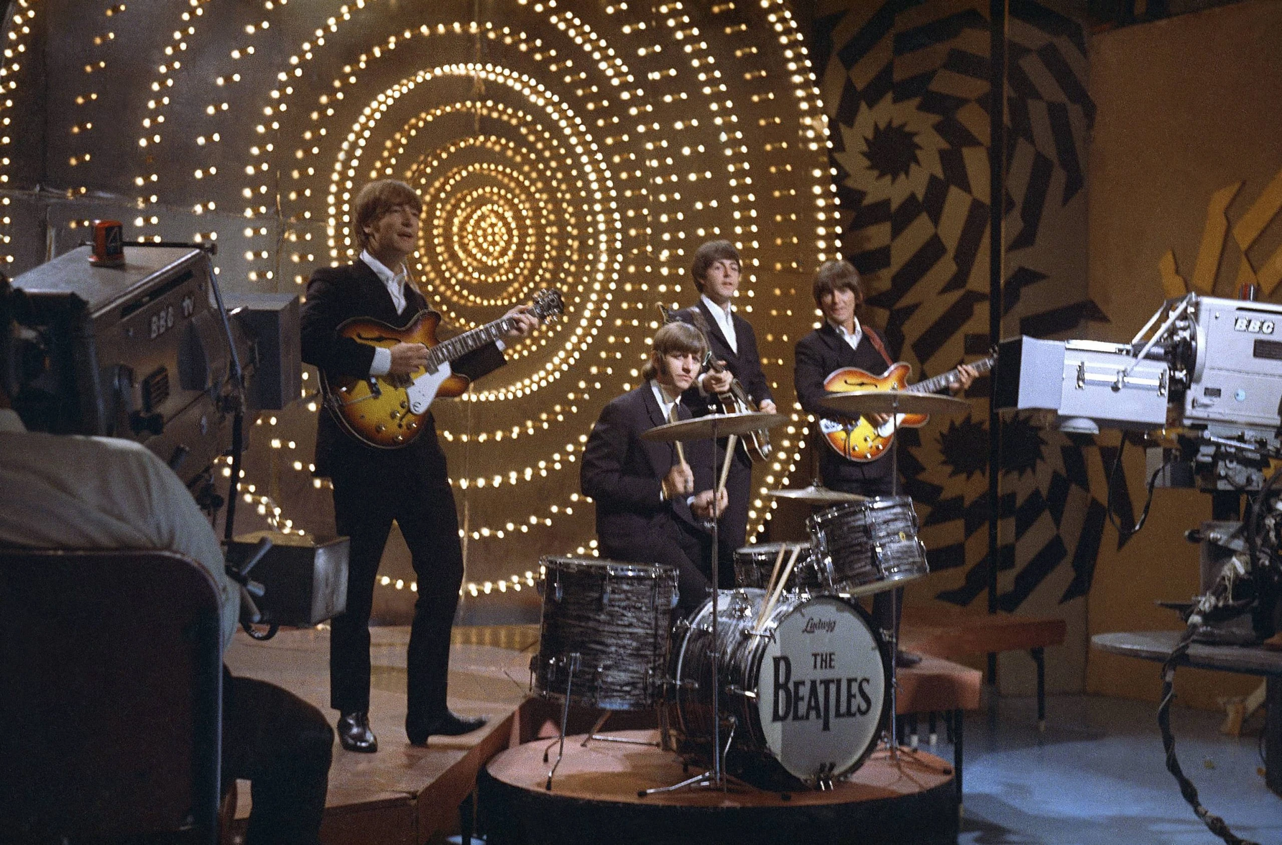 【匿名配送】The Beatles – Top Of The Pop's... Top of the Pops | The Beatles Wiki | Fandom