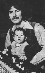 Джорджи и маленький Дхани