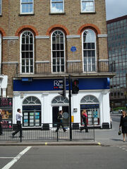 94 Baker Street - The Apple Boutique-182