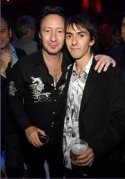 Джулиан Леннон и Дхани