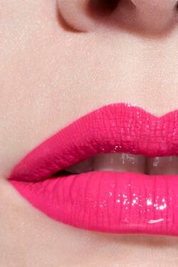 Chanel:Shocking Pink 59 Le Rouge Duo Ultra Tenue