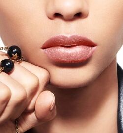 Dior vibrant metal discount