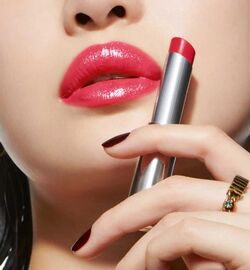 Dior Diorismic 579 Dior Addict Stellar Shine Beauty Lifestyle Wiki Fandom