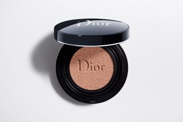 Dior Diorskin Forever Perfect Cushion Medium Beige 030 Beauty Lifestyle Wiki Fandom