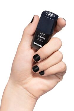 BOY DE CHANEL LE VERNIS Matte nail colour. easy to apply, quick drying. 402  - Natural