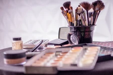 Category:Makeup (2.74 MB) Makeup