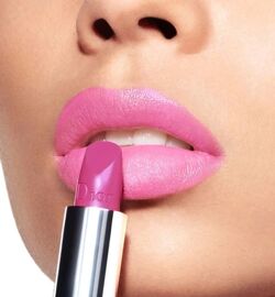 Dior rose caprice lipstick top