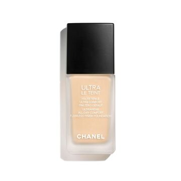 Chanel Ultra Le Teint Ultrawear All Day Comfort Flawless Foundation BR22 1  Fl Oz