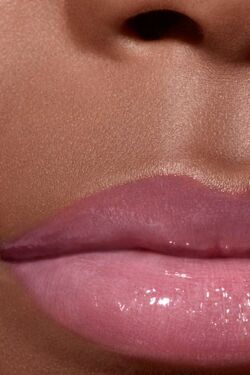 chanel rouge coco gloss 804 rose naif