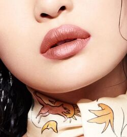 Dior vibrant metal discount