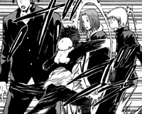 Oga punches the delinquent behind Kanzaki and his gang.