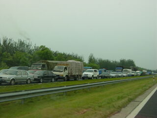 A traffic jam breaks out on the Jingshi Expressway during rush hour while the 2005 roadworks were in full swing.