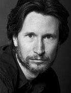 Jonathan Aris.jpg
