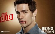 Sam Witwer als Aidan.