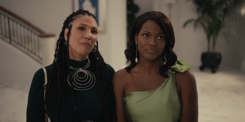 Joan tells Vivian to come back to the art world