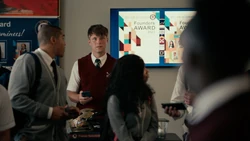 SE2-E07-Promo-Under-Pressure-20-Drew-Connor