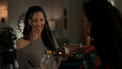 SE2-E08-Promo-Pursuit-of-Happiness-28-Joan-Vivian