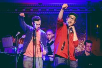 Hell yeah.jpg (346 KB) Jeremy and Michael singing