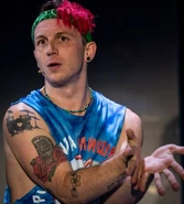 Rich (being a cutie and) clapping