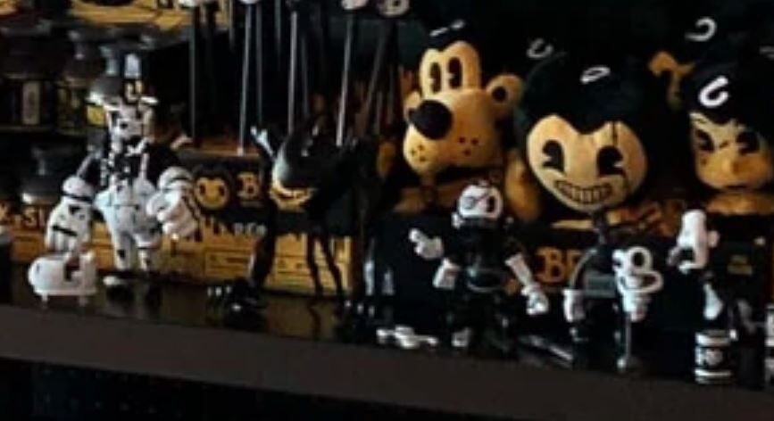 Bendy and The Ink Machine 2 Action Figures. Included Bendy & Dark Revival