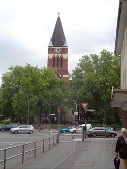 Lankwitz Kirche01.jpg