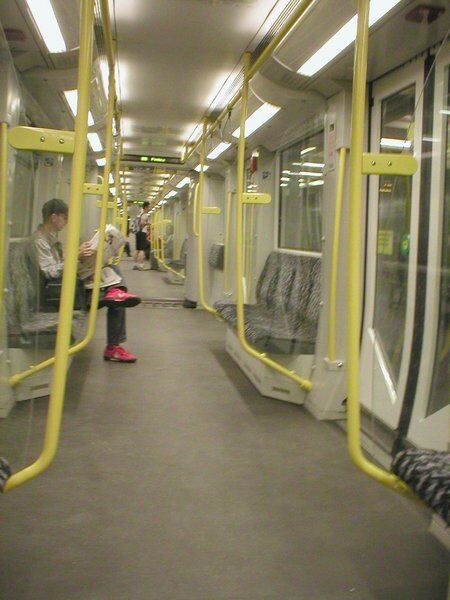 25-Jähriger verletzt sich an Stromschiene in U-Bahn-Tunnel