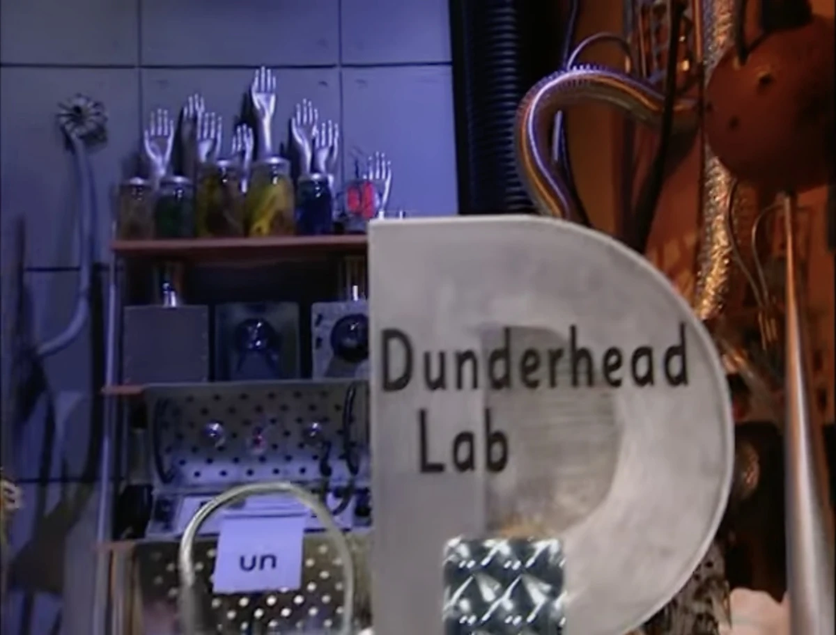 Dunderhead Lab Between the Lions Wiki Fandom