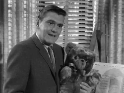 Darrin with Teddy Bear 2×13