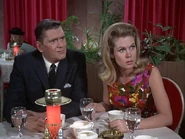 Darrin Samantha Dinner 3×24.jpg (104 KB) Darrin and Samantha listen to Mr. Cunningham brag about his art collection.