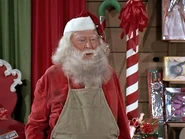 Santa Claus Beddoe 4×16.jpg (83 KB) Don Beddoe in Humbug Not to Be Spoken Here (1967)