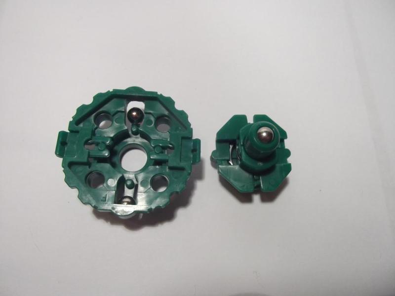 HASBRO Wing Attacker 30 Original Series Spin Gear Beyblade