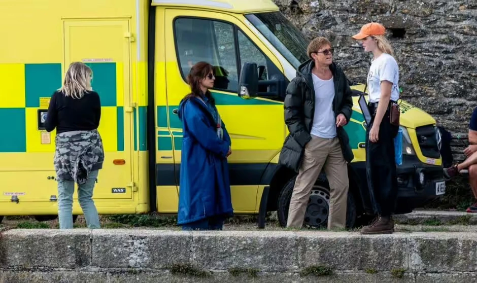 Series 3 | Beyond Paradise Wiki | Fandom