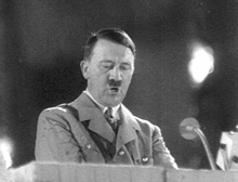 Hitler smakujący arbuz.gif