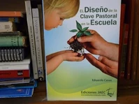 Portada del libro "El diseño de la clave pastoral en la escuela" de Eduardo Casas.