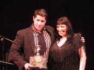 Rom.jpg (59 kB) Romanus recibe presea Ray