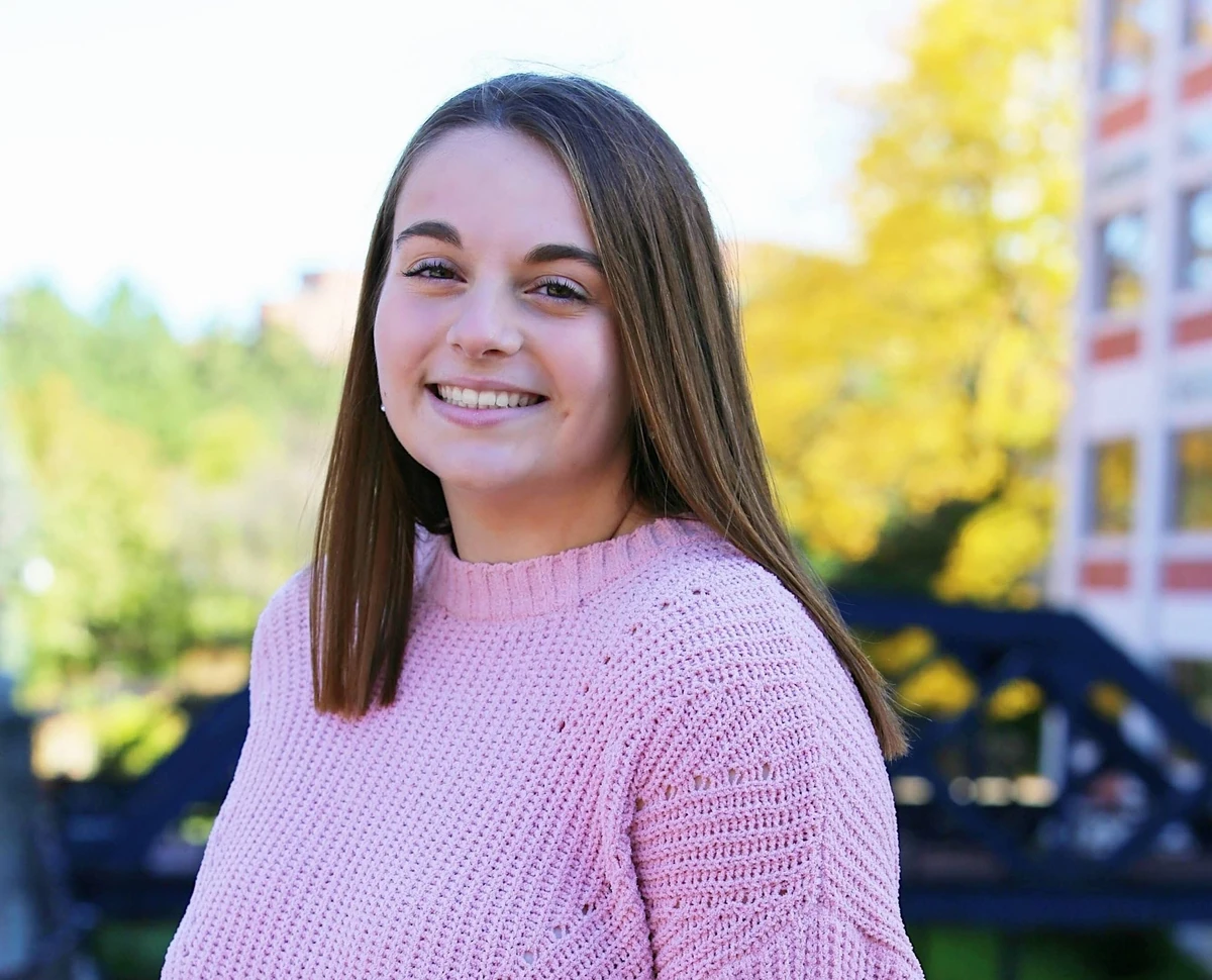 Julia Rowe Big Brother Hometowns Wiki Fandom