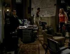 Katie, Sheldon and Leonard in their apartment.