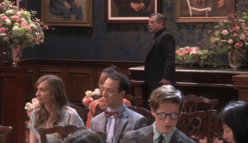 Mark Hamill walks in.