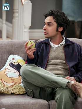 Raj sees what Amy is doing.