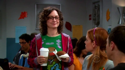 Leslie insulting Sheldon.