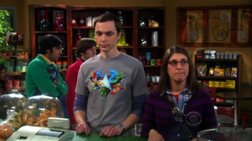 Amy meets Sheldon and likes what she sees.