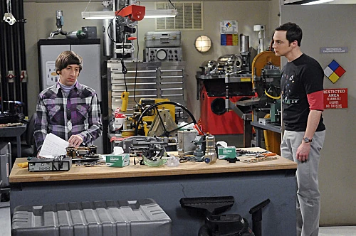 Sheldon comes to talk to Howard at his workplace.