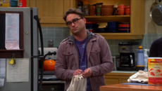 Leonard dealing with Sheldon's phobias.