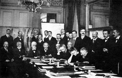 1911 Solvay conference.png